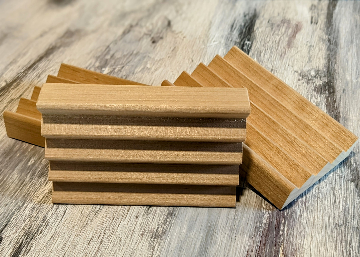 Wooden Soap Dish, Natural Red Alder Wood Soap Draining Dish